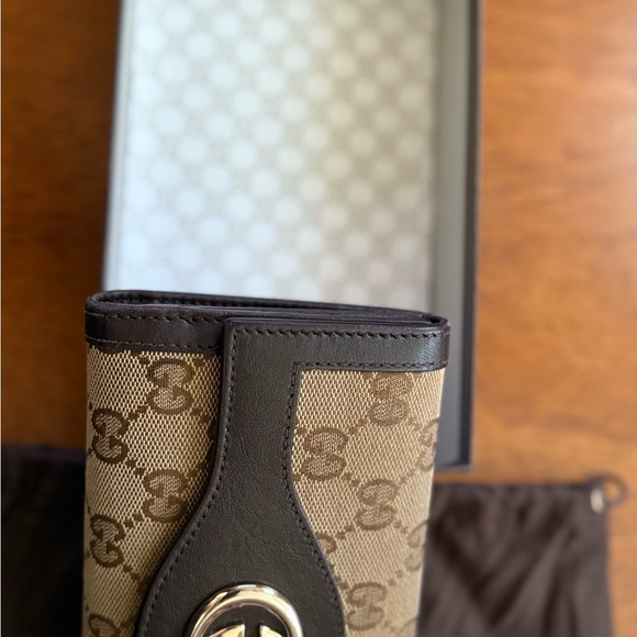 Gucci Sukey GG Canvas Continental Wallet - Picture 8 of 15